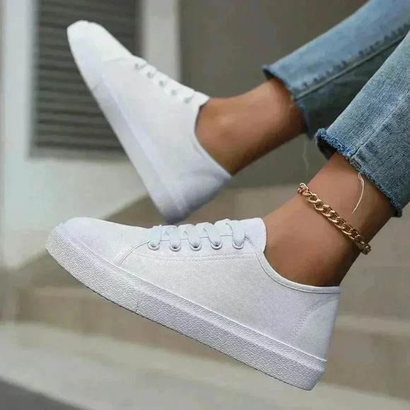 White Sporty Women's Canvas Shoes - Picture 5 of 5
